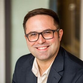 I primarily work with mid to late career professionals who are looking to make a significant shift in their life or career and want to engage in an educational process that supports the brain's natural ability to learn and grow using research from neuroscience and positive psychology.