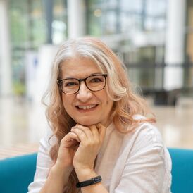 Are you navigating change, seeking confidence and authenticity? Do you want to grow, adapt, and thrive while staying true to yourself? I’m here to help you find clarity, balance, and fulfilment.

Growth isn’t just about skills and achievements—it’s about mindset, self-awareness, and emotional well-being.

My coaching takes a holistic approach, helping you overcome self-doubt, perfectionism, and the internal roadblocks that keep you from feeling confident and fulfilled.

Through my coaching, clients have:
✅ Built unshakable confidence in themselves and their choices
✅ Overcome perfectionism and self-judgment
✅ Strengthened their ability to communicate authentically
✅ Shifted their mindset to embrace growth and resilience
✅ Found greater joy and fulfilment in their personal and professional lives

I work with people who want to express themselves fully, navigate life’s challenges with confidence, and create meaningful growth. Whether you’re going through a big transition, facing self-doubt, or seeking more balance and self-acceptance, I provide a supportive and tailored approach to help you thrive.

Personal growth is a journey of continuous discovery. If you're ready to step into your full potential with confidence and authenticity, I’d love to support you.

Let’s take the next step together.