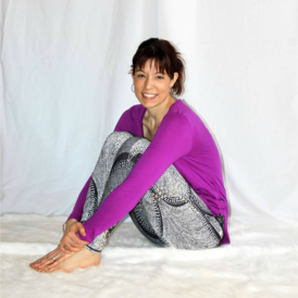 I help busy and active Women who are frustrated and stuck on the hormonal roller coaster heal naturally from pain, injuries and imbalances in their bodies, naturally, so that they can get a pain-free, stress-free, Rockin' body and a sexy life!
I utilize an alternative and holistic approach with my patients.  The focus is on YOU!  I believe that the body can heal itself if given the right tools, the right mentorship and the right accountability partner.  
My programs help with weight loss, energy issues, mental fog, hormonal imbalances, pain, injuries especially sport related injuries, headaches, not feeling like yourself, and so much more.