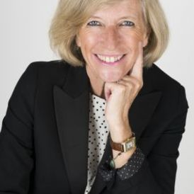 I have been coaching leaders and individuals from many different cultures and background and feel at ease in diverse situations : transition coaching, change management coaching, development coaching, ...
I also recently worked with young managers nearly ready for promotions or willing to reconsider their professional career. 
 I am also experienced in team coaching . Situation can go from merger, acquisition, divestiture, on boarding new leader, team effectiveness...