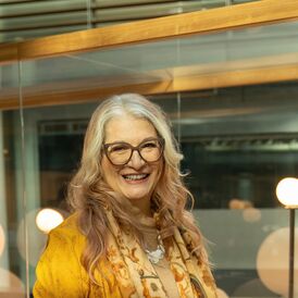 Are you navigating change, seeking confidence and authenticity? Do you want to grow, adapt, and thrive while staying true to yourself? I’m here to help you find clarity, balance, and fulfilment.

Growth isn’t just about skills and achievements—it’s about mindset, self-awareness, and emotional well-being.

My coaching takes a holistic approach, helping you overcome self-doubt, perfectionism, and the internal roadblocks that keep you from feeling confident and fulfilled.

Through my coaching, clients have:
✅ Built unshakable confidence in themselves and their choices
✅ Overcome perfectionism and self-judgment
✅ Strengthened their ability to communicate authentically
✅ Shifted their mindset to embrace growth and resilience
✅ Found greater joy and fulfilment in their personal and professional lives

I work with people who want to express themselves fully, navigate life’s challenges with confidence, and create meaningful growth. Whether you’re going through a big transition, facing self-doubt, or seeking more balance and self-acceptance, I provide a supportive and tailored approach to help you thrive.

Personal growth is a journey of continuous discovery. If you're ready to step into your full potential with confidence and authenticity, I’d love to support you.

Let’s take the next step together.