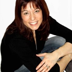 I help busy and active Women who are frustrated and stuck on the hormonal roller coaster heal naturally from pain, injuries and imbalances in their bodies, naturally, so that they can get a pain-free, stress-free, Rockin' body and a sexy life!
I utilize an alternative and holistic approach with my patients.  The focus is on YOU!  I believe that the body can heal itself if given the right tools, the right mentorship and the right accountability partner.  
My programs help with weight loss, energy issues, mental fog, hormonal imbalances, pain, injuries especially sport related injuries, headaches, not feeling like yourself, and so much more.